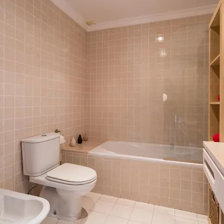 Two Bedroom Duplex Lejlighed